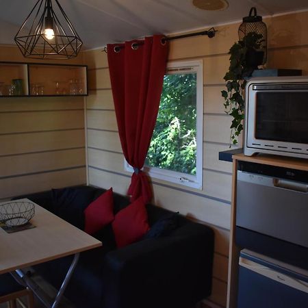 Mobil-Home Sur Terrain Bucolique Hyères Exteriör bild
